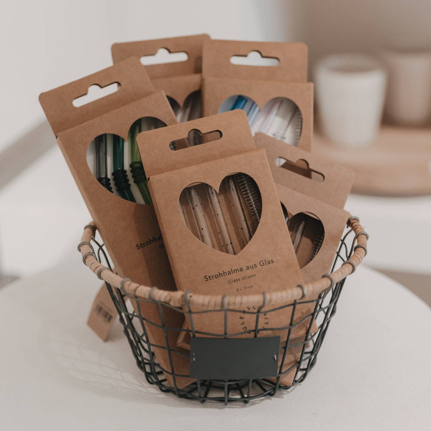 Black glass straws (13 cm, set of 4)