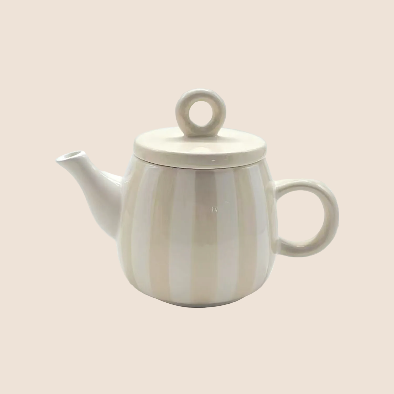 Tekanna i sandfärg med ränder, 20,5 x 18,8 x 15 cm