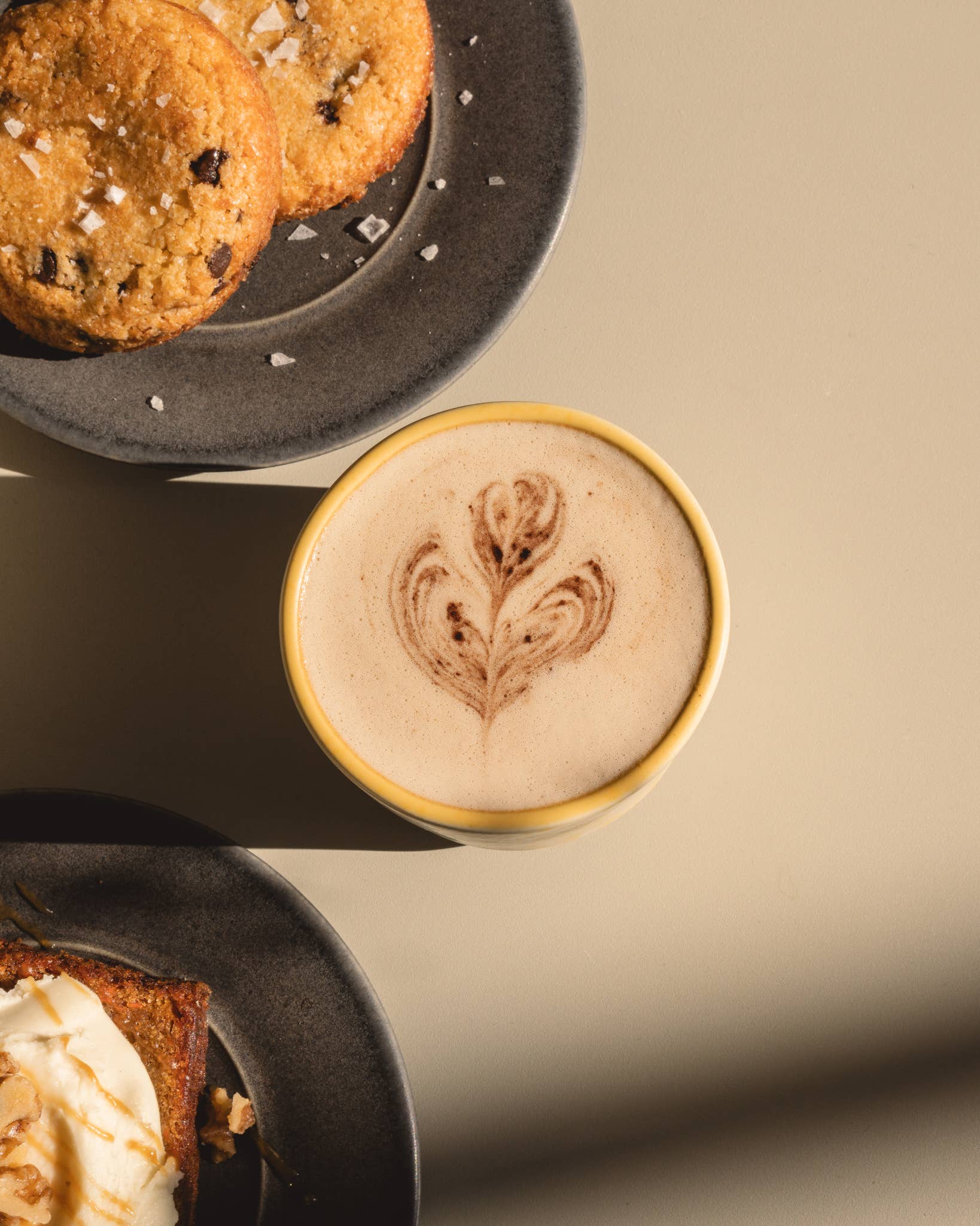 Artisanal stengods kaffekopp 210ml – Tumbler honungsglasyr